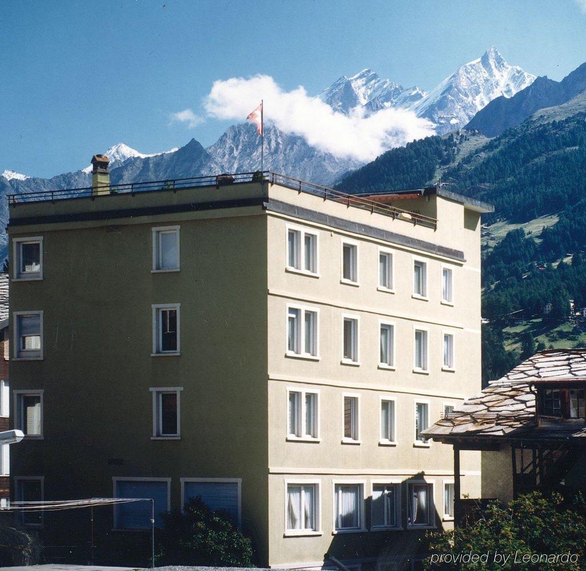 Le Petit Charme-Inn Zermatt Ngoại thất bức ảnh